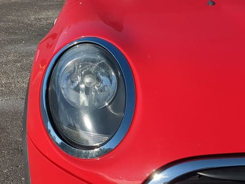 Used 2019 MINI Cooper Convertible image 9