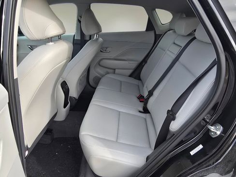 Used 2024 Hyundai Kona Limited image 13