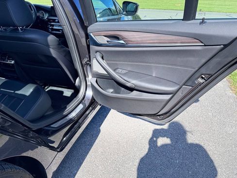 Used 2017 BMW 540i xDrive AWD/4WD image 17