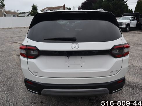 Used 2023 Honda Pilot Elite image 6