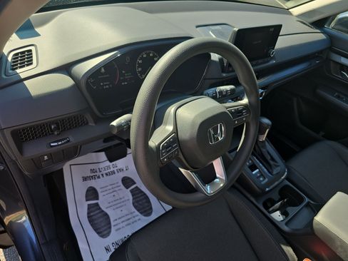 Used 2025 Honda CR-V EX image 15