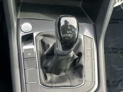 Used 2024 Volkswagen Tiguan Wolfsburg Edition image 17