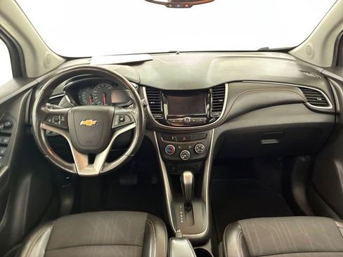 Certified 2022 Chevrolet Trax LT w/ Driver Confidence Package AWD/4WD image 20