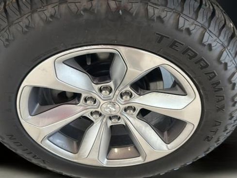 Used 2020 RAM 1500 Limited image 18