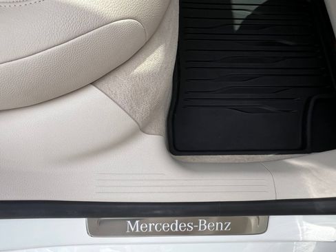 Used 2022 Mercedes-Benz EQS 580 4MATIC Sedan image 55