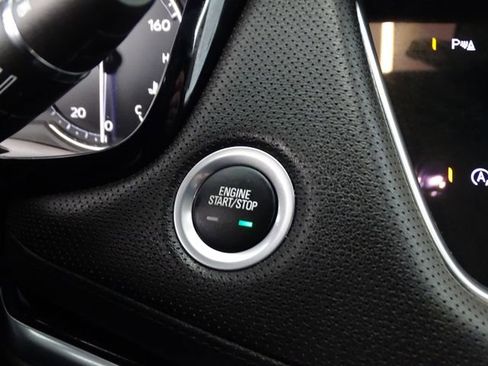 Used 2024 Cadillac XT6 Luxury w/ LPO, Floor Liner Package AWD/4WD image 9
