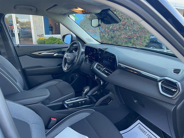 Used 2024 Chevrolet TrailBlazer LT w/ Convenience Package AWD/4WD image 14