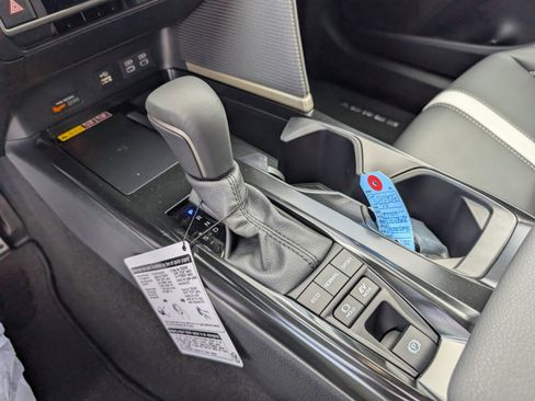 New 2026 Toyota Camry Hybrid image 17