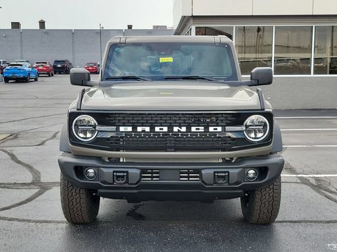 New 2026 Ford Bronco Big Bend w/ Black Diamond Package AWD/4WD image 2