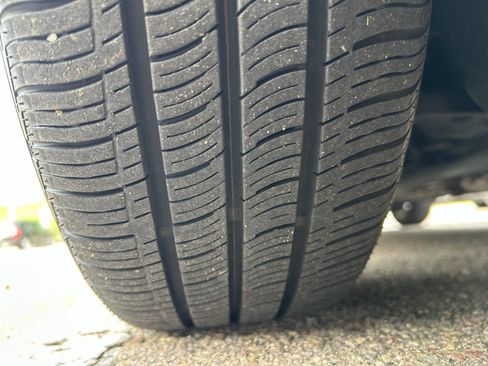 Used 2009 MINI Cooper Clubman Hardtop image 40