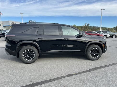 New 2026 Chevrolet Traverse Z71 w/ Enhanced Driving Package image 8