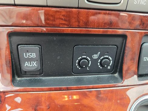 Used 2011 Toyota Highlander Limited image 28