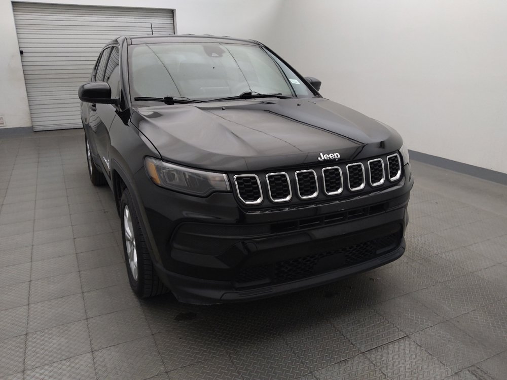 Used 2025 Jeep Compass Sport AWD/4WD image 14