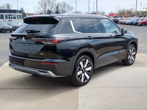 New 2026 Mitsubishi Outlander SEL AWD/4WD image 16