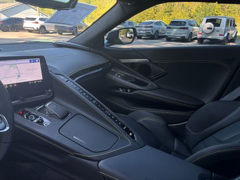 Used 2023 Chevrolet Corvette Stingray Premium Conv image 28