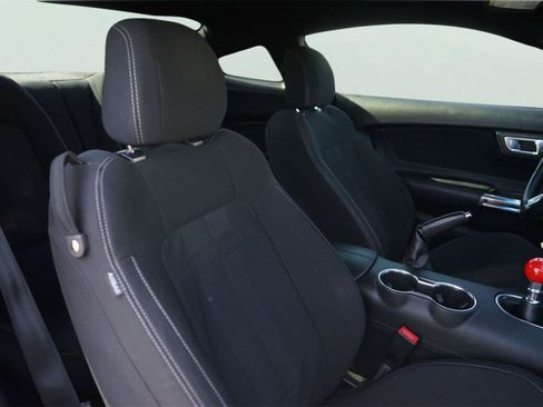 Used 2018 Ford Mustang GT w/ GT Performance Package RWD image 16