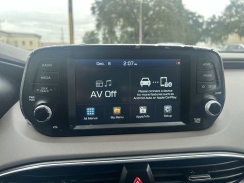 Used 2020 Hyundai Santa Fe SEL w/ Convenience Package image 11