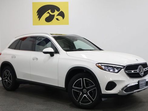 New 2026 Mercedes-Benz GLC 300 4MATIC image 2