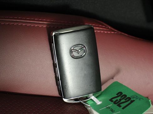 Used 2025 MAZDA CX-70 Plug-In Hybrid w/ Premium Plus AWD/4WD image 33