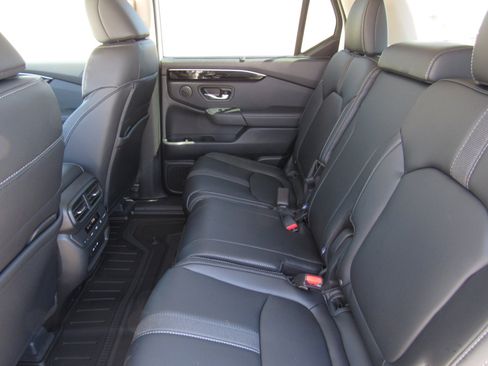 New 2025 Honda Pilot EX-L image 13