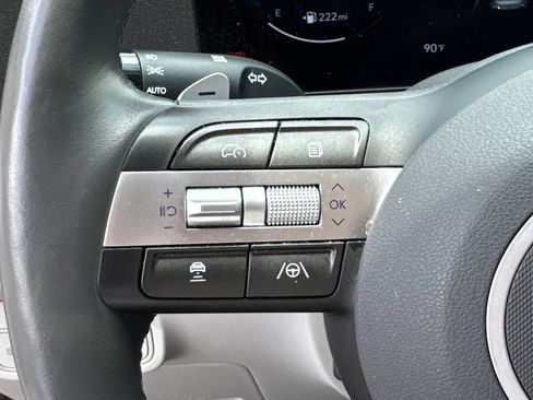Used 2024 Hyundai Kona Limited AWD/4WD image 27
