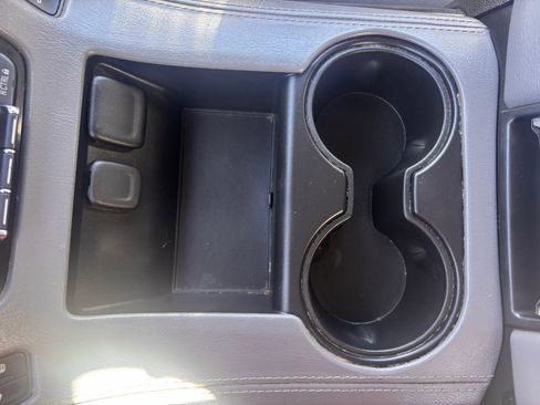 Used 2018 Chevrolet Tahoe LT AWD/4WD image 17