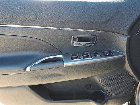 Used 2023 Mitsubishi Outlander Sport SE AWD/4WD image 13