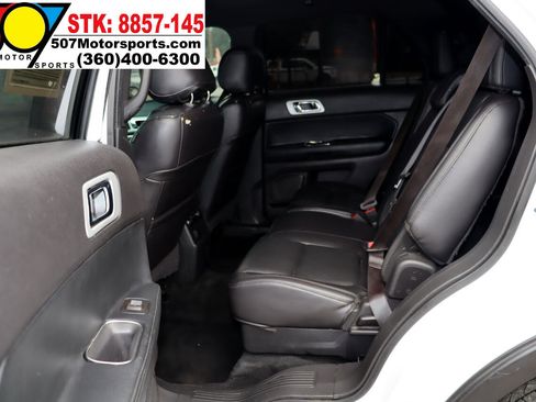 Used 2015 Ford Explorer XLT w/ Equipment Group 202B image 13