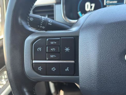 Used 2022 Ford F150 Lariat image 23