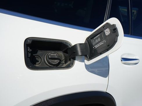 Used 2022 Mercedes-Benz GLS 450 4MATIC image 14