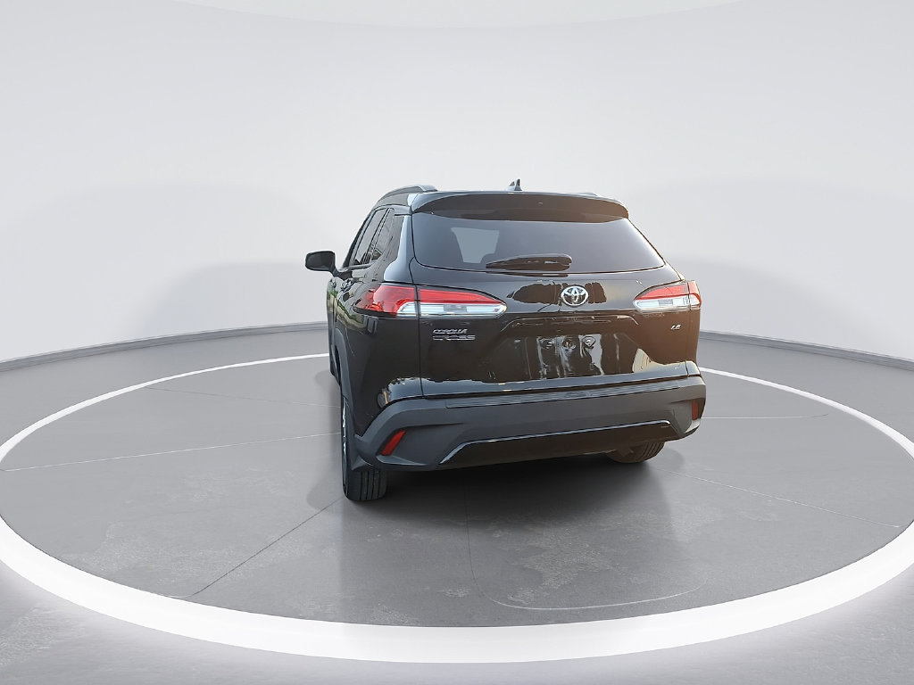 Used 2022 Toyota Corolla Cross LE FWD image 9