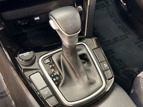 Used 2024 Kia Seltos S FWD image 19
