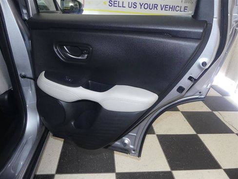 Used 2025 Honda HR-V LX image 23