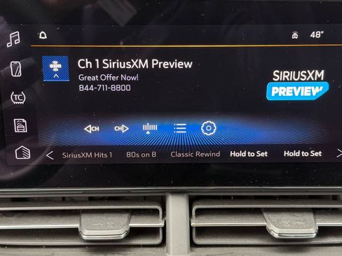 Used 2025 Chevrolet Trax LT FWD image 20