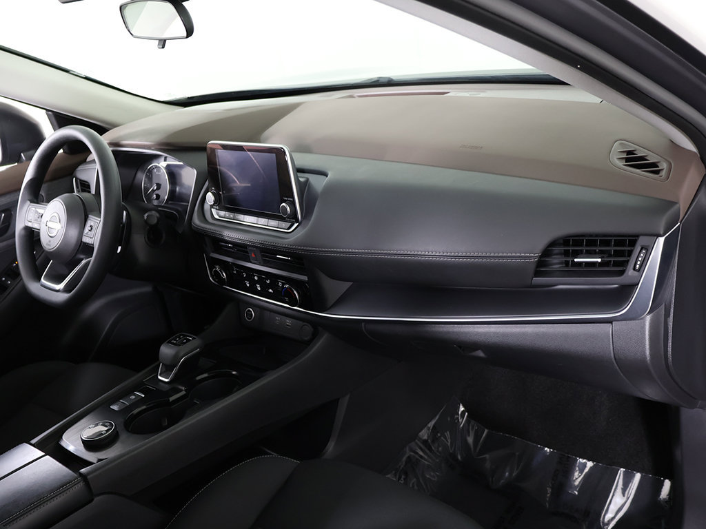 Used 2023 Nissan Rogue S AWD/4WD image 24
