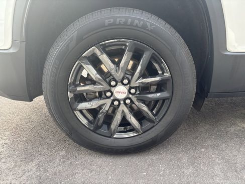 Used 2019 GMC Acadia SLT image 14