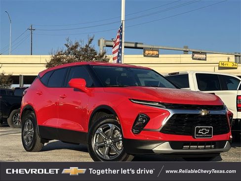 Certified 2023 Chevrolet Blazer LT image 2