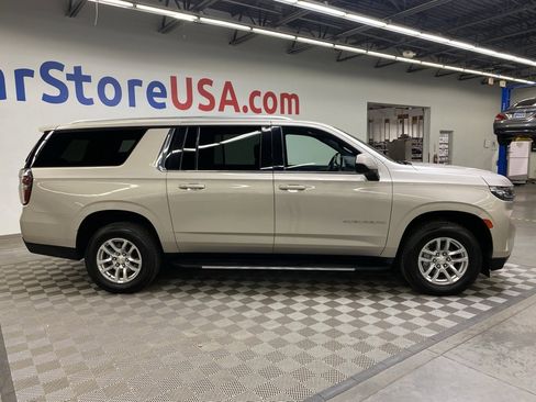 Used 2021 Chevrolet Suburban LT image 11