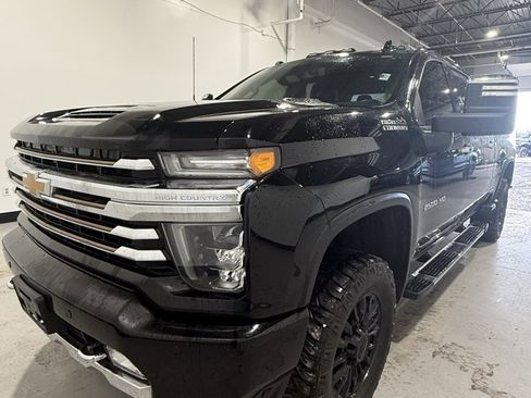 Used 2021 Chevrolet Silverado 2500 High Country w/ Z71 Off-Road Package image 2