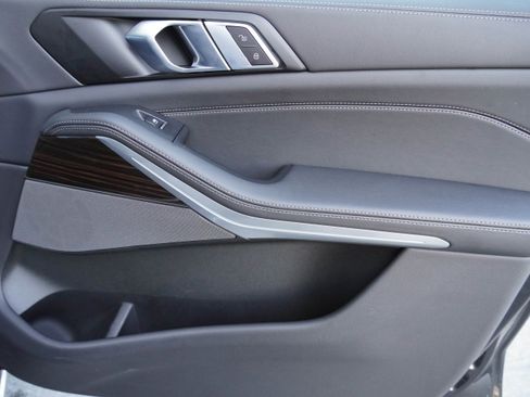 Used 2026 BMW X5 sDrive40i image 32