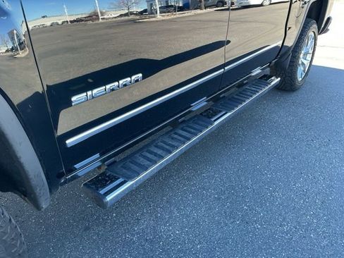 Used 2017 GMC Sierra 1500 SLT w/ SLT Premium Package image 12