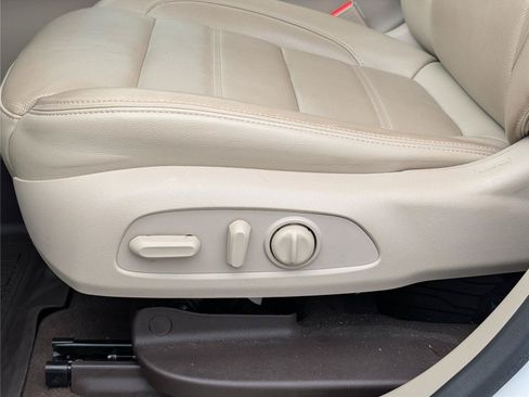 Used 2018 GMC Acadia Denali w/ Technology Package FWD image 12