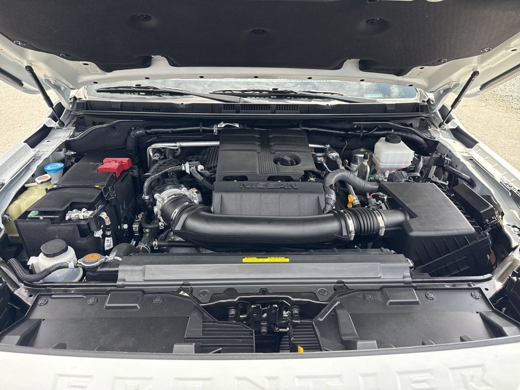 Used 2024 Nissan Frontier SV w/ SV Convenience Package RWD image 30