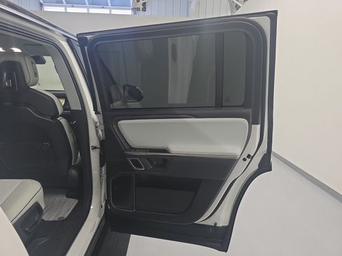Used 2024 Rivian R1S Adventure AWD/4WD image 19
