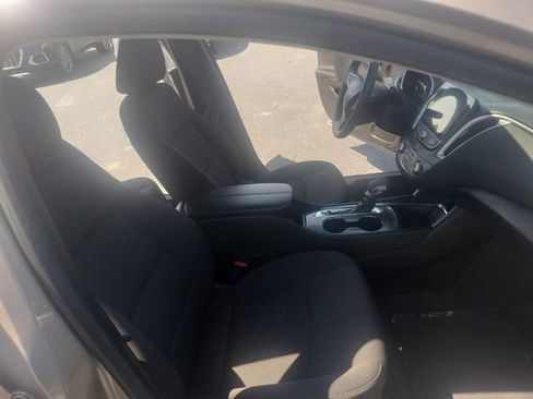 Used 2025 Chevrolet Malibu LT image 12