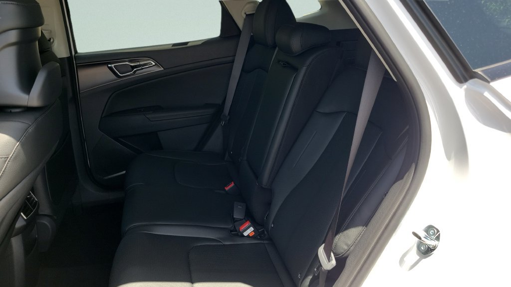 New 2026 Kia Sportage SX FWD image 10
