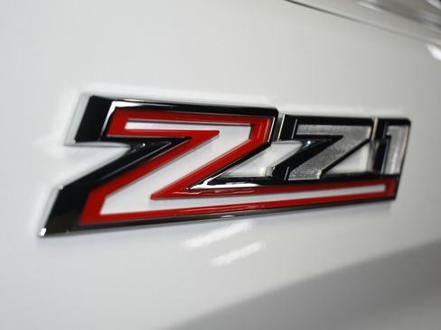 Used 2021 Chevrolet Silverado 1500 LT Trail Boss w/ Convenience Package II image 99