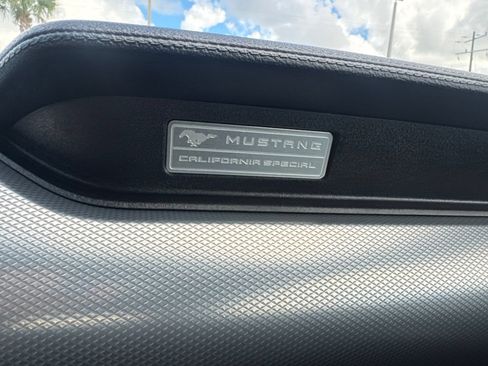 Used 2017 Ford Mustang GT Premium w/ Equipment Group 401A RWD image 30