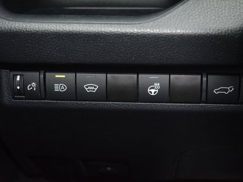 Used 2023 Toyota RAV4 XLE Premium image 21