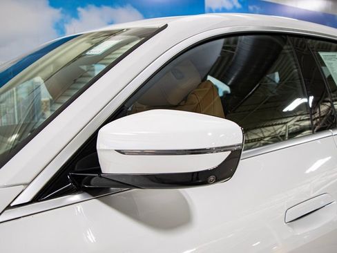 Used 2025 BMW i4 xDrive40i w/ Premium Package image 10